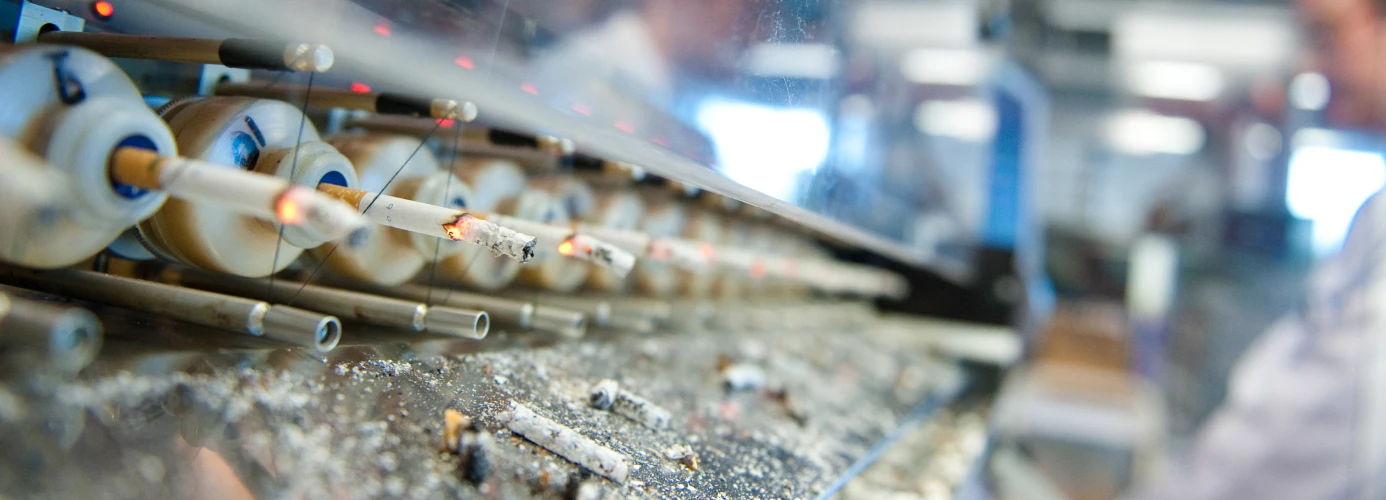 Burning cigarettes in a smoking machine for research