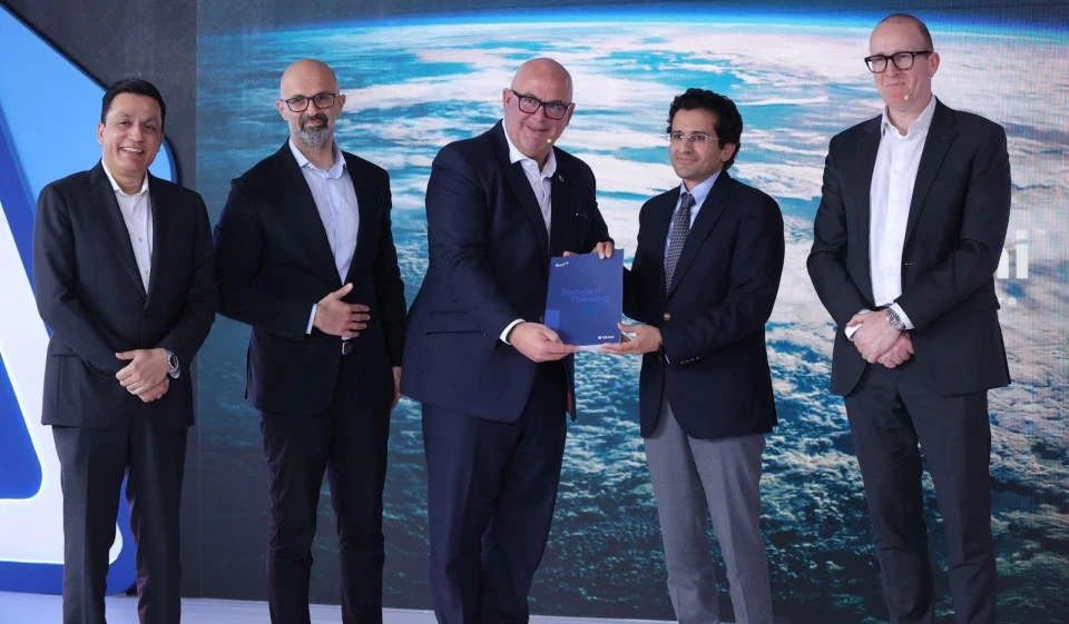 The Omni book being present in Pakistan